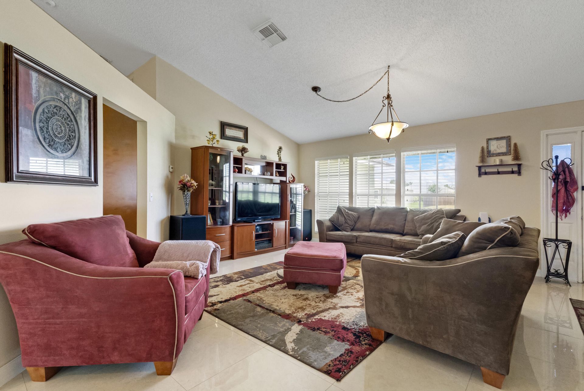 574 SW Fairview Avenue, Port Saint Lucie, FL 34983 Photo