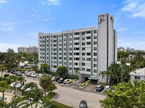3210 SE 10th Street, Unit 4a, Pompano Beach, FL 33062