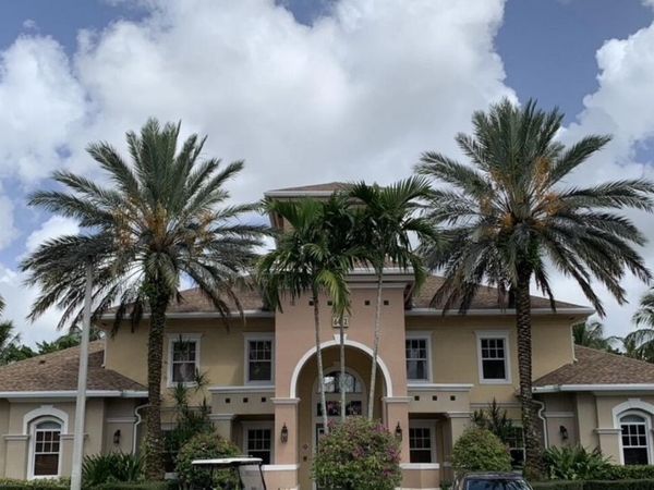 6378 Emerald Dunes Drive, Unit 301, West Palm Beach, FL 33411