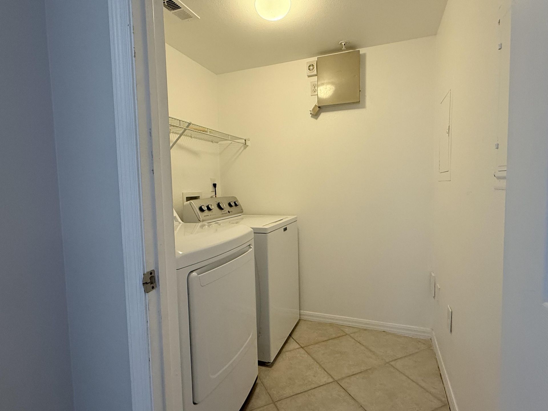 6378 Emerald Dunes Drive, Unit 301, West Palm Beach, FL 33411 Photo