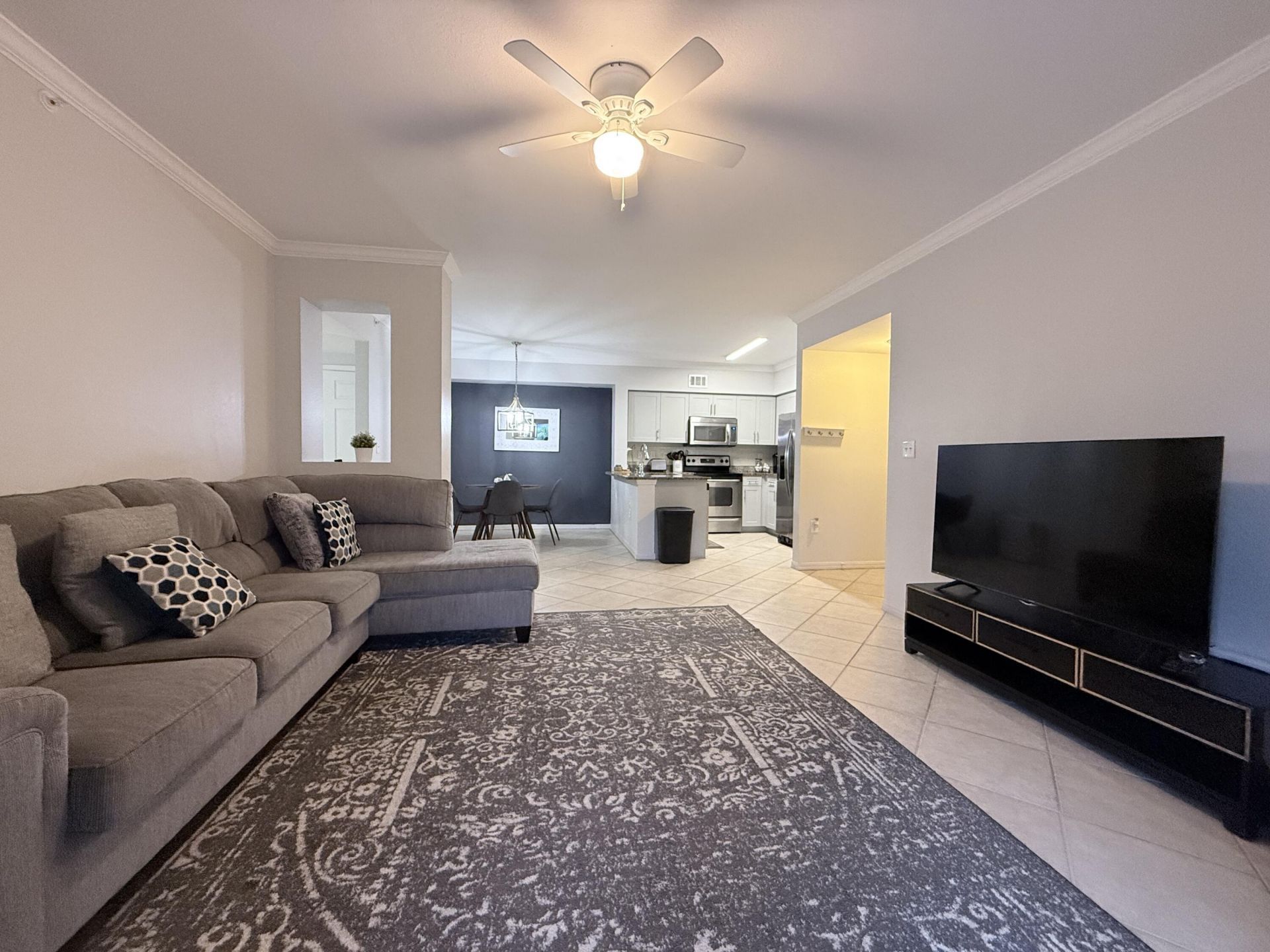 6378 Emerald Dunes Drive, Unit 301, West Palm Beach, FL 33411 Photo