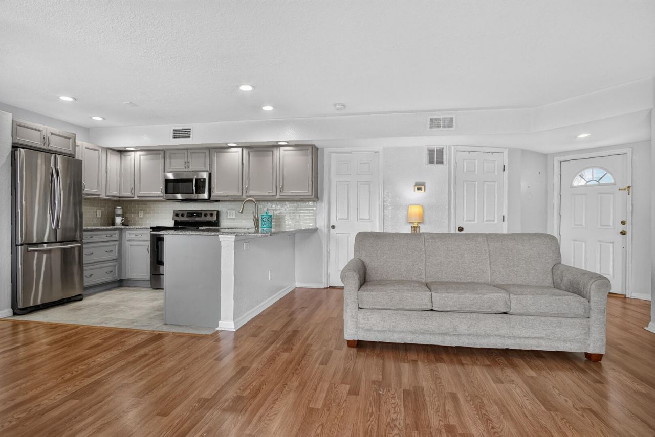 1103 SW Swan Lake Circle, Unit 102, Port Saint Lucie, FL 34986 Photo