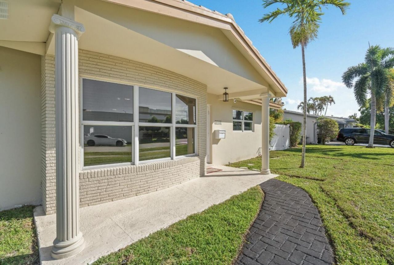 5040 NE 22nd Avenue, Lighthouse Point, FL 33064 Photo