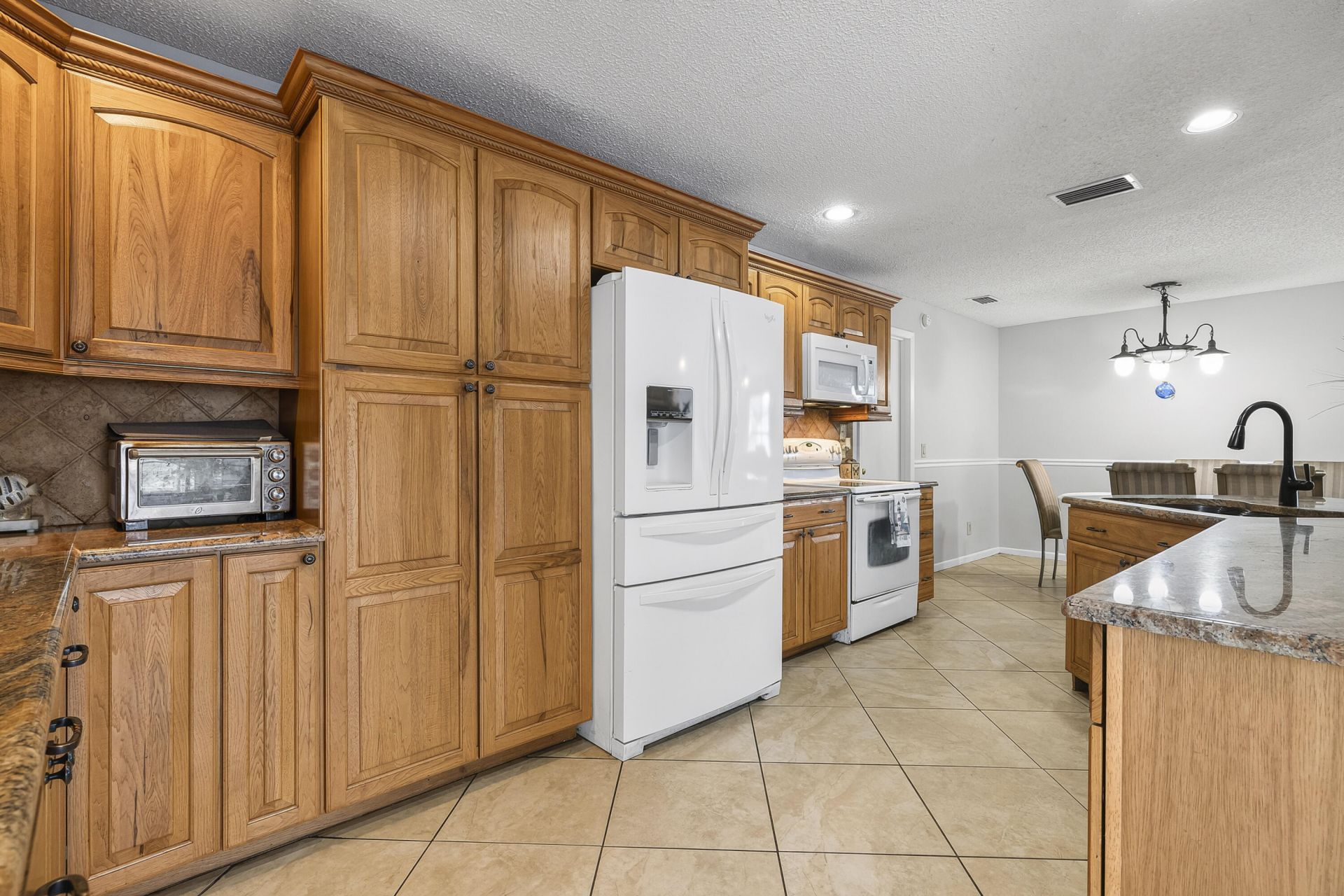 2081 SE South Buttonwood Drive, Port Saint Lucie, FL 34952 Photo