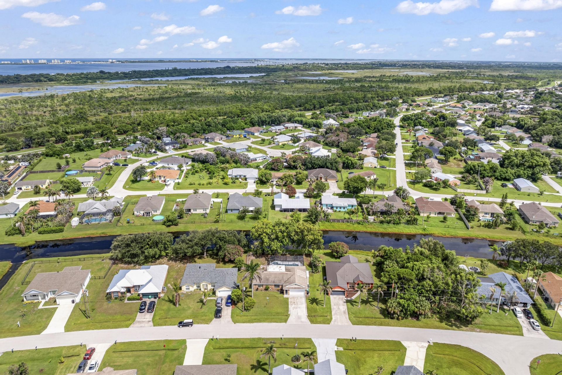 2081 SE South Buttonwood Drive, Port Saint Lucie, FL 34952 Photo