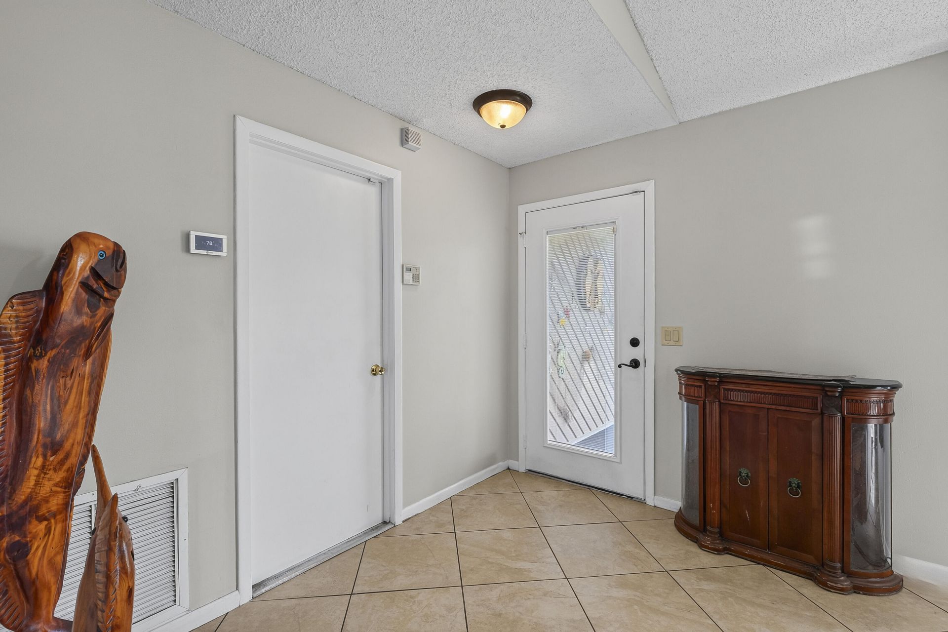 2081 SE South Buttonwood Drive, Port Saint Lucie, FL 34952 Photo