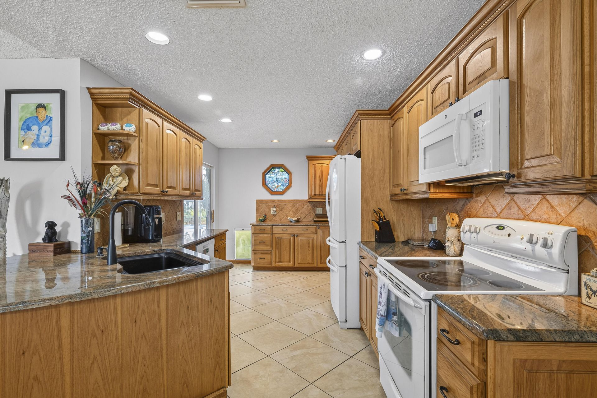2081 SE South Buttonwood Drive, Port Saint Lucie, FL 34952 Photo