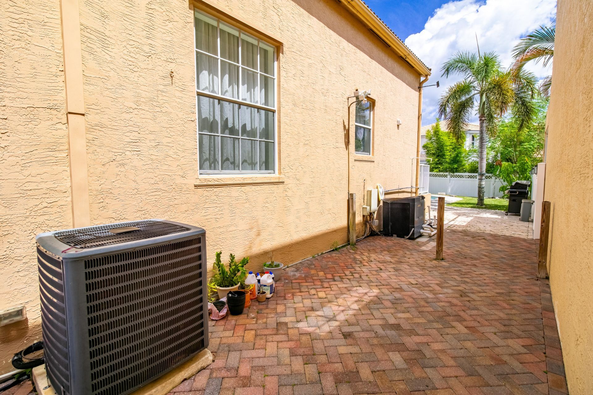 1534 Running Oak Lane, Royal Palm Beach, FL 33411 Photo