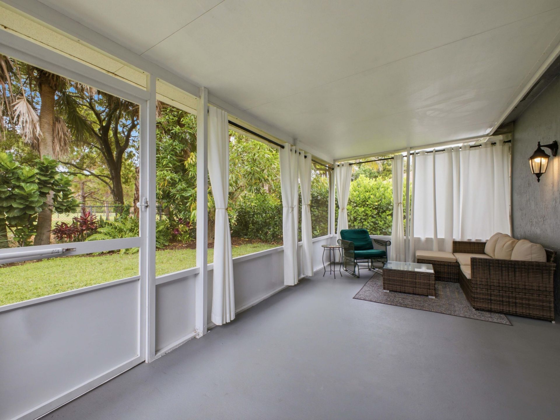 5418 Club Circle, Haverhill, FL 33415 Photo