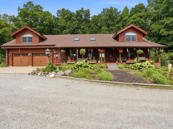 1676 S 600 E, Avilla, IN 46710