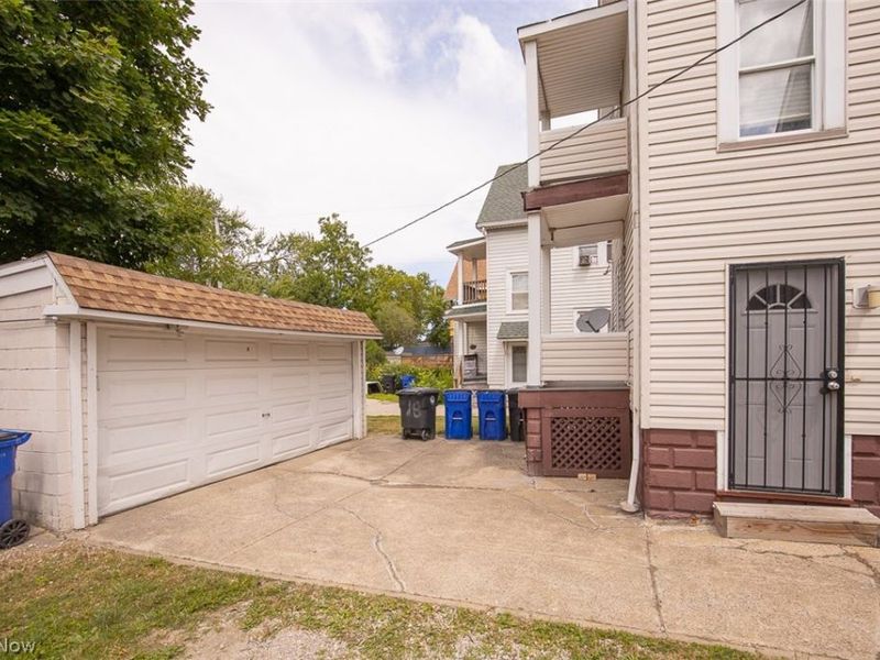 4518 Turney Road, Cleveland, OH 44105 Photo 4