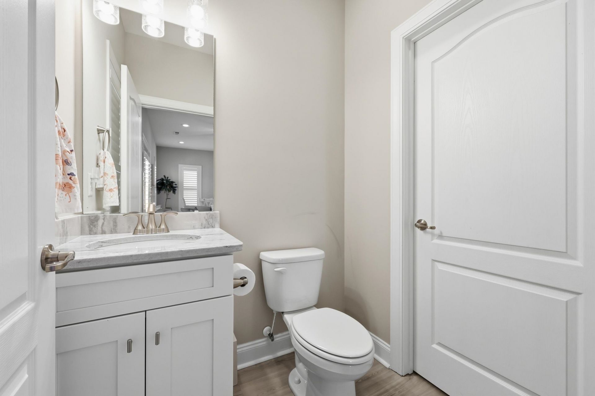 236 Gloucester Way  Photo 22