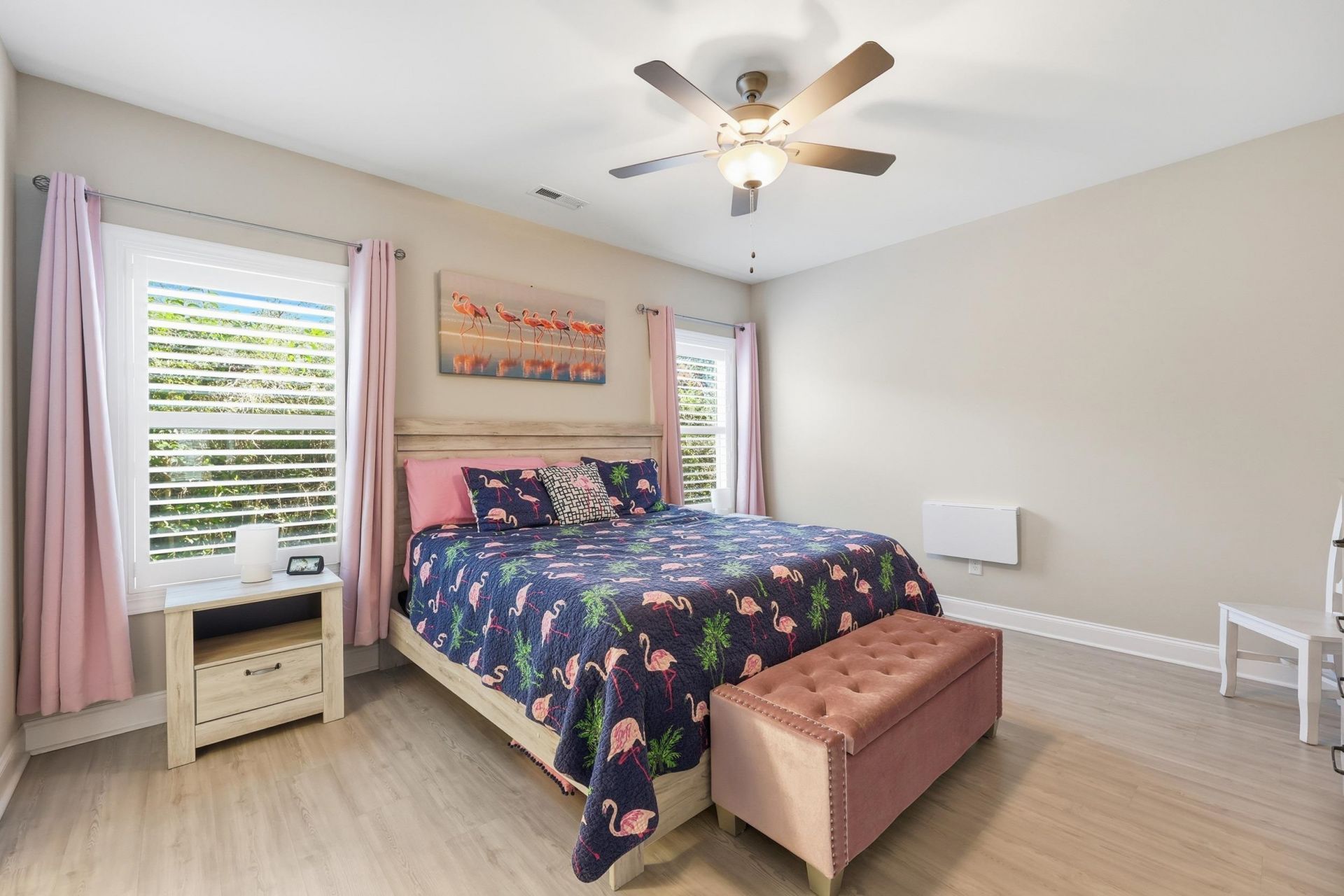 236 Gloucester Way  Photo 8
