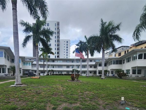 487 1ST STREET S, Unit 205, ST PETERSBURG, FL 33701