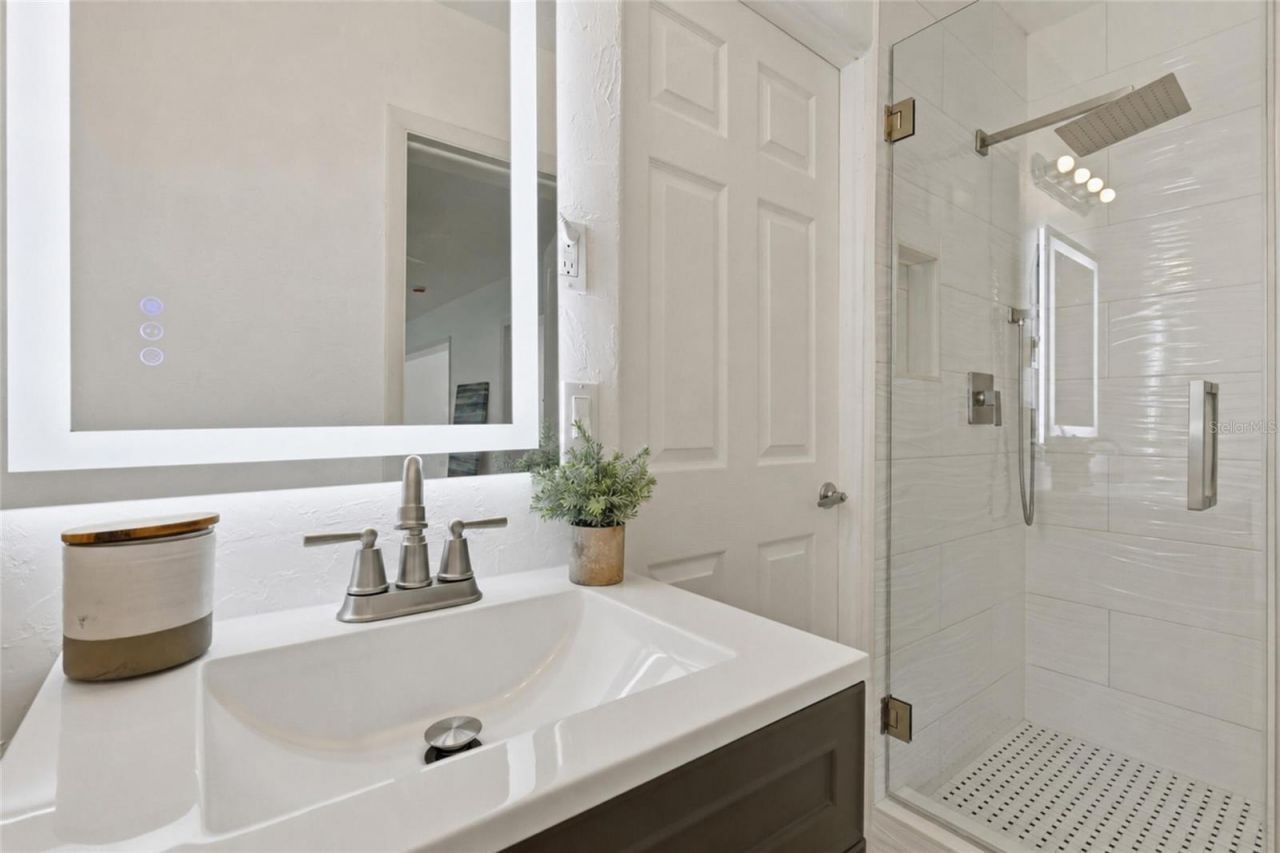 412 W Shade Drive, Venice, FL 34293 Photo