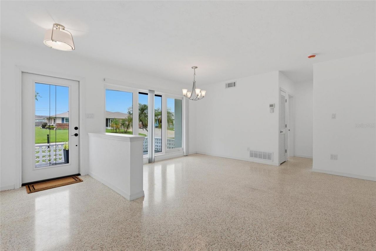 412 W Shade Drive, Venice, FL 34293 Photo