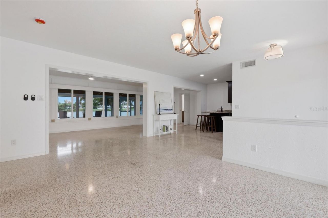 412 W Shade Drive, Venice, FL 34293 Photo