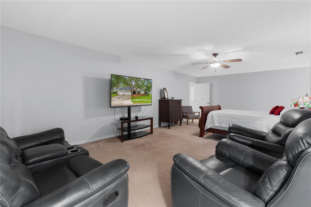 2553 Mason Oaks Drive, Valrico, FL 33596 Photo