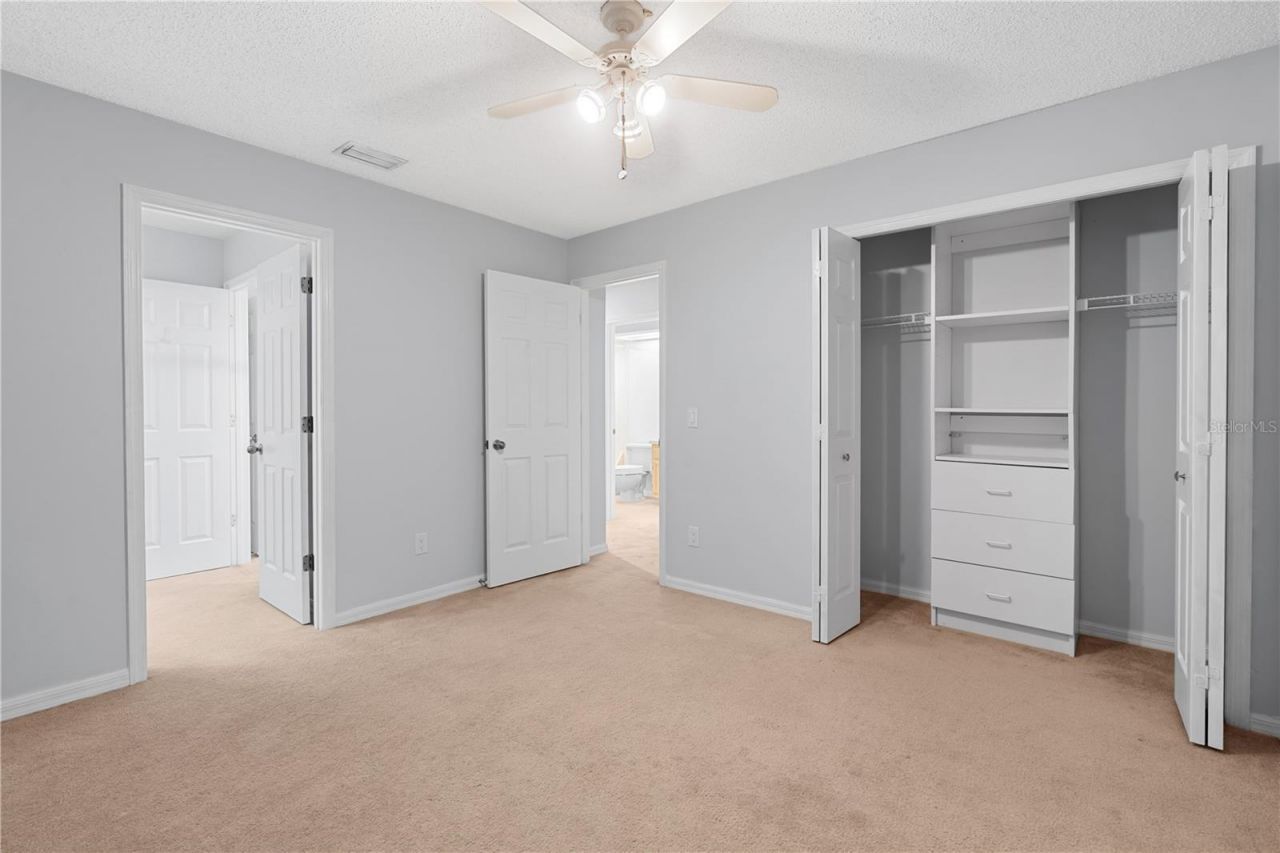 2553 Mason Oaks Drive, Valrico, FL 33596 Photo