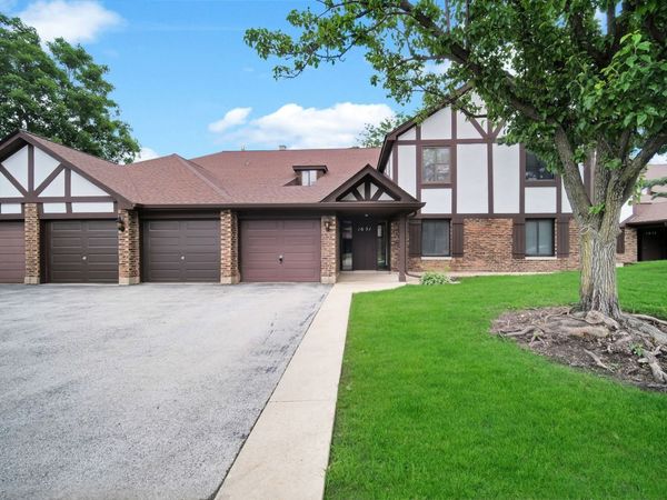 1651 Dover Court , Unit A, Wheaton, IL 60189