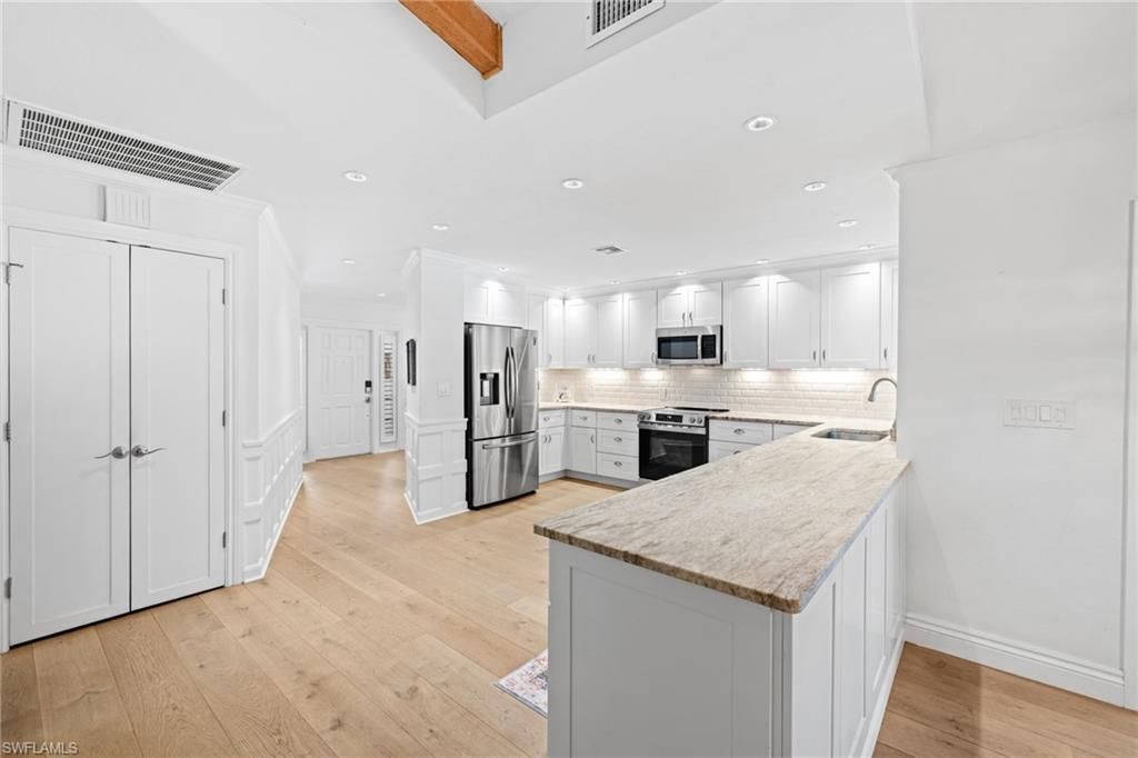 9715 Winchester Wood, Naples, FL 34109 Photo