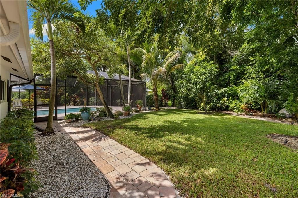 9715 Winchester Wood, Naples, FL 34109 Photo