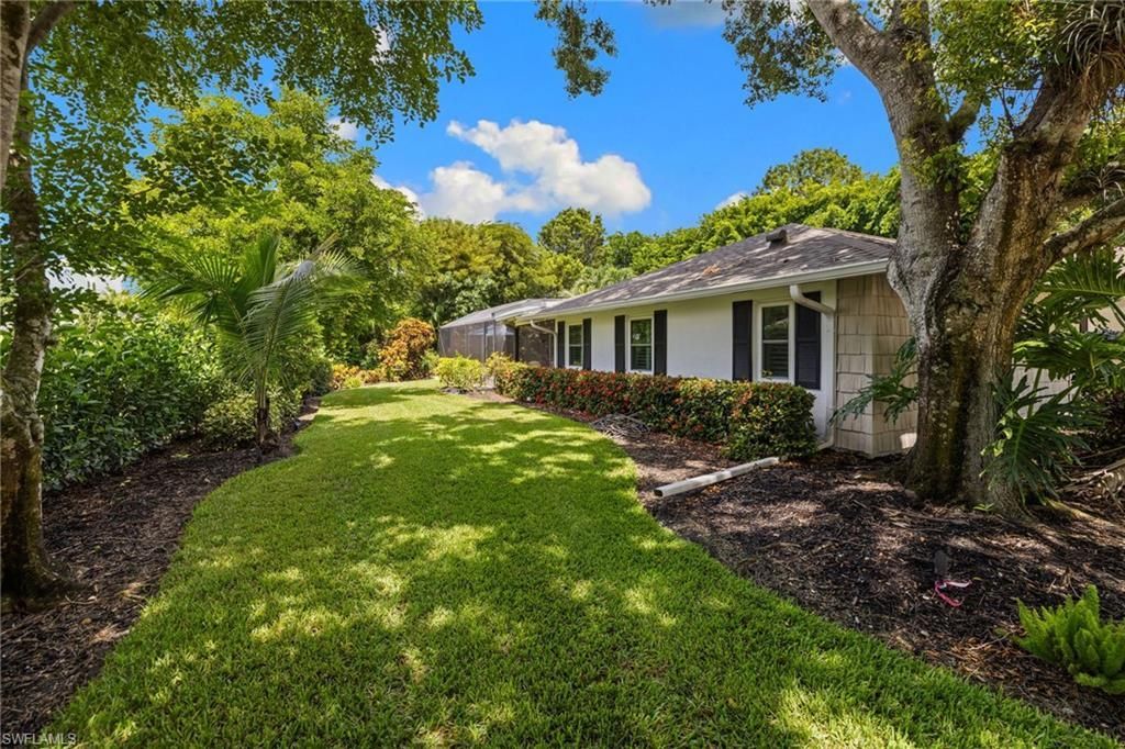 9715 Winchester Wood, Naples, FL 34109 Photo