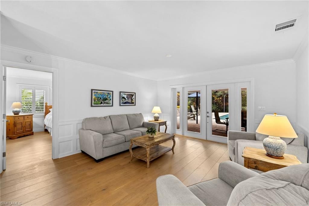9715 Winchester Wood, Naples, FL 34109 Photo