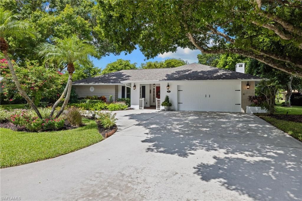9715 Winchester Wood, Naples, FL 34109 Photo