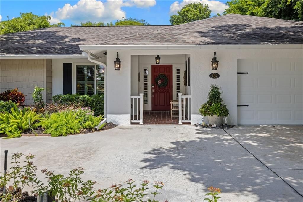 9715 Winchester Wood, Naples, FL 34109 Photo