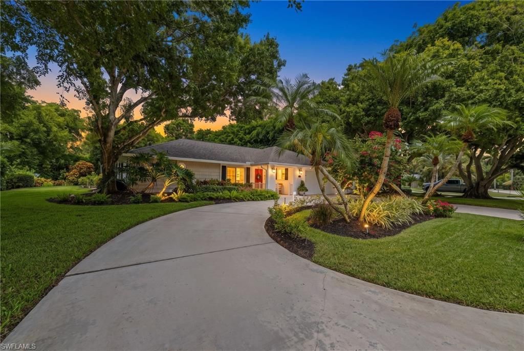9715 Winchester Wood, Naples, FL 34109 Photo