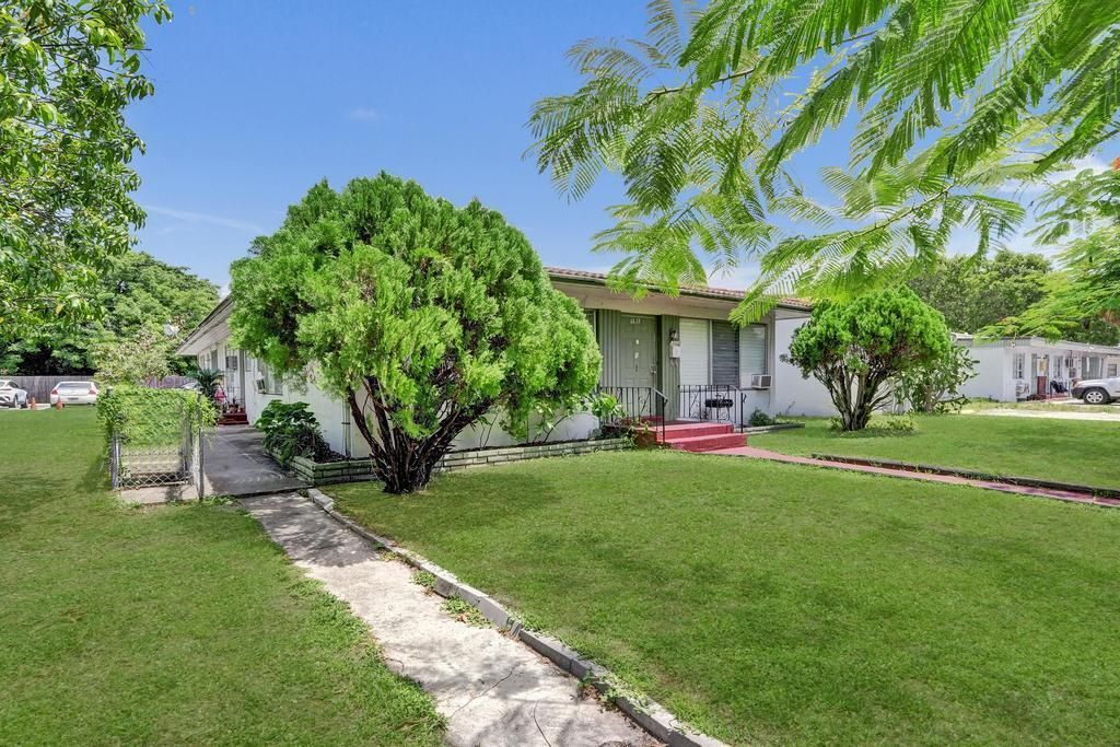 1913 Taylor Street, Hollywood, FL 33020 Photo