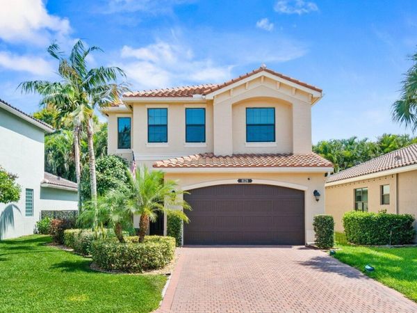 8128 Snowflake Obsidian Trail, Delray Beach, FL 33446