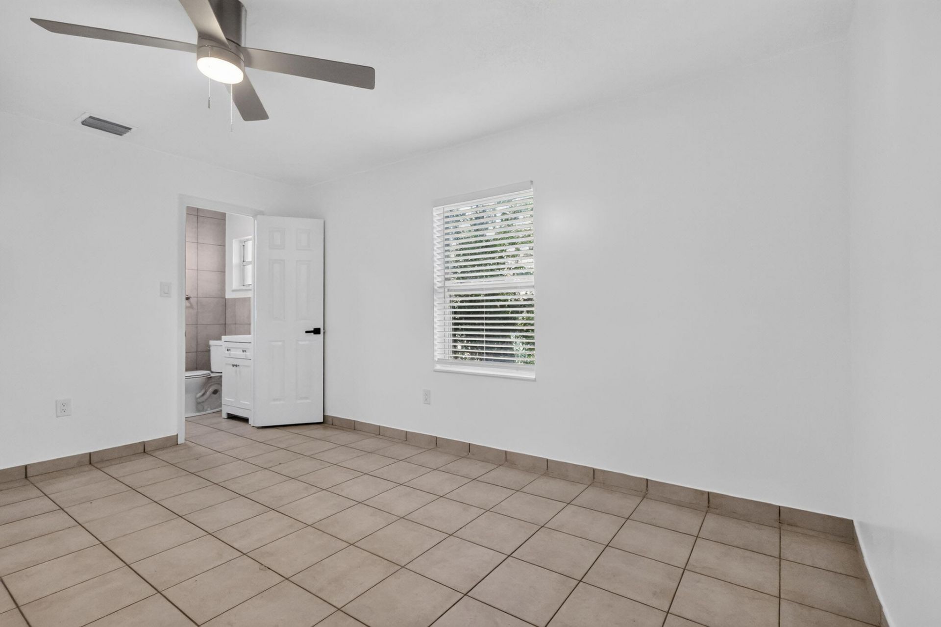 201 Palm Street, Unit 203, Lantana, FL 33462 Photo