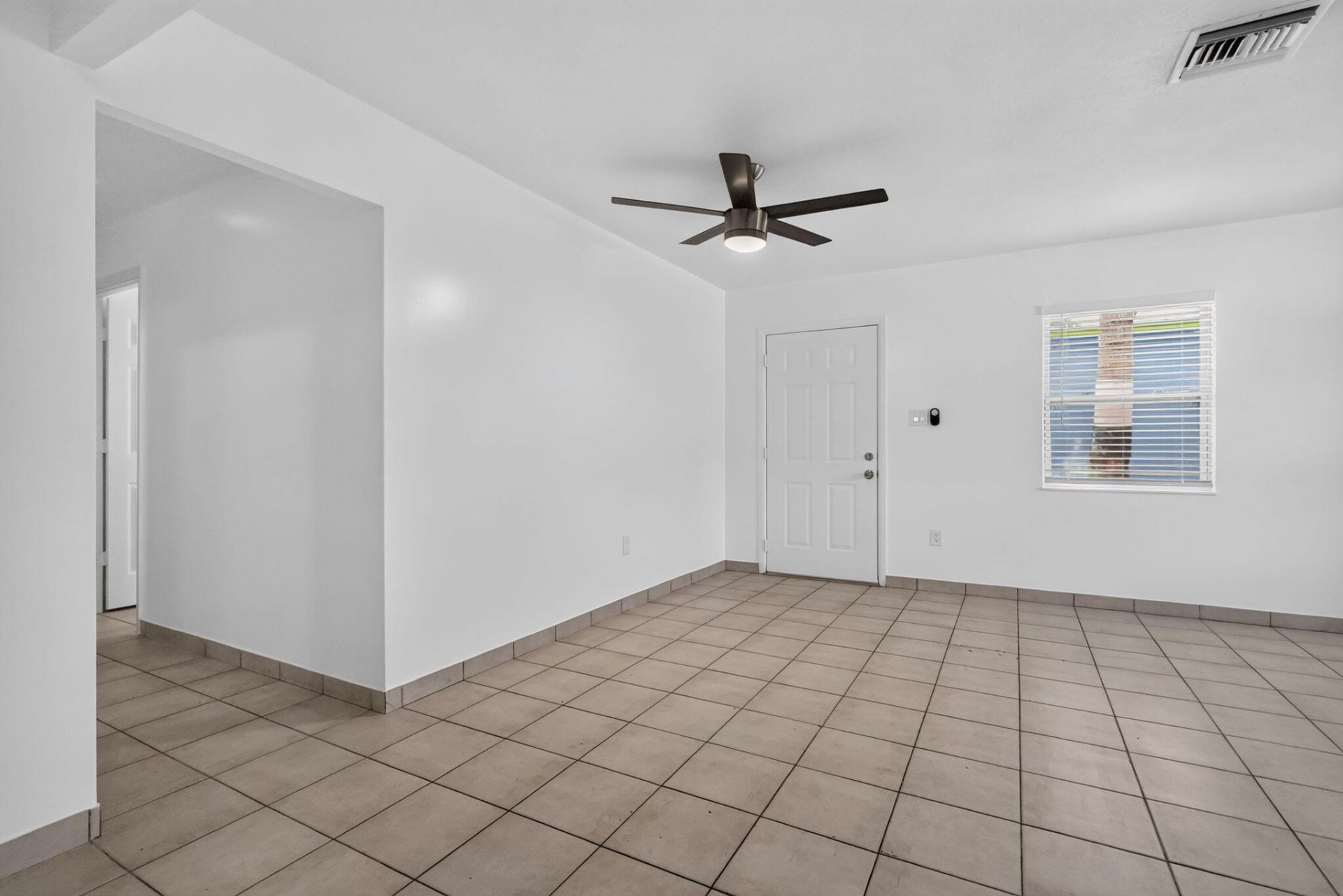 201 Palm Street, Unit 203, Lantana, FL 33462 Photo