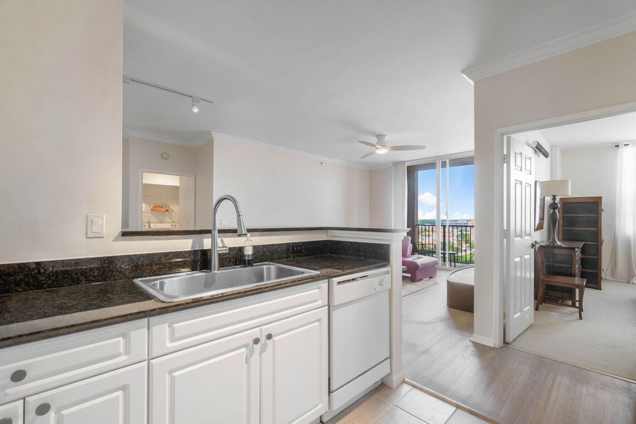 651 Okeechobee Boulevard, Unit 1104, West Palm Beach, FL 33401 Photo