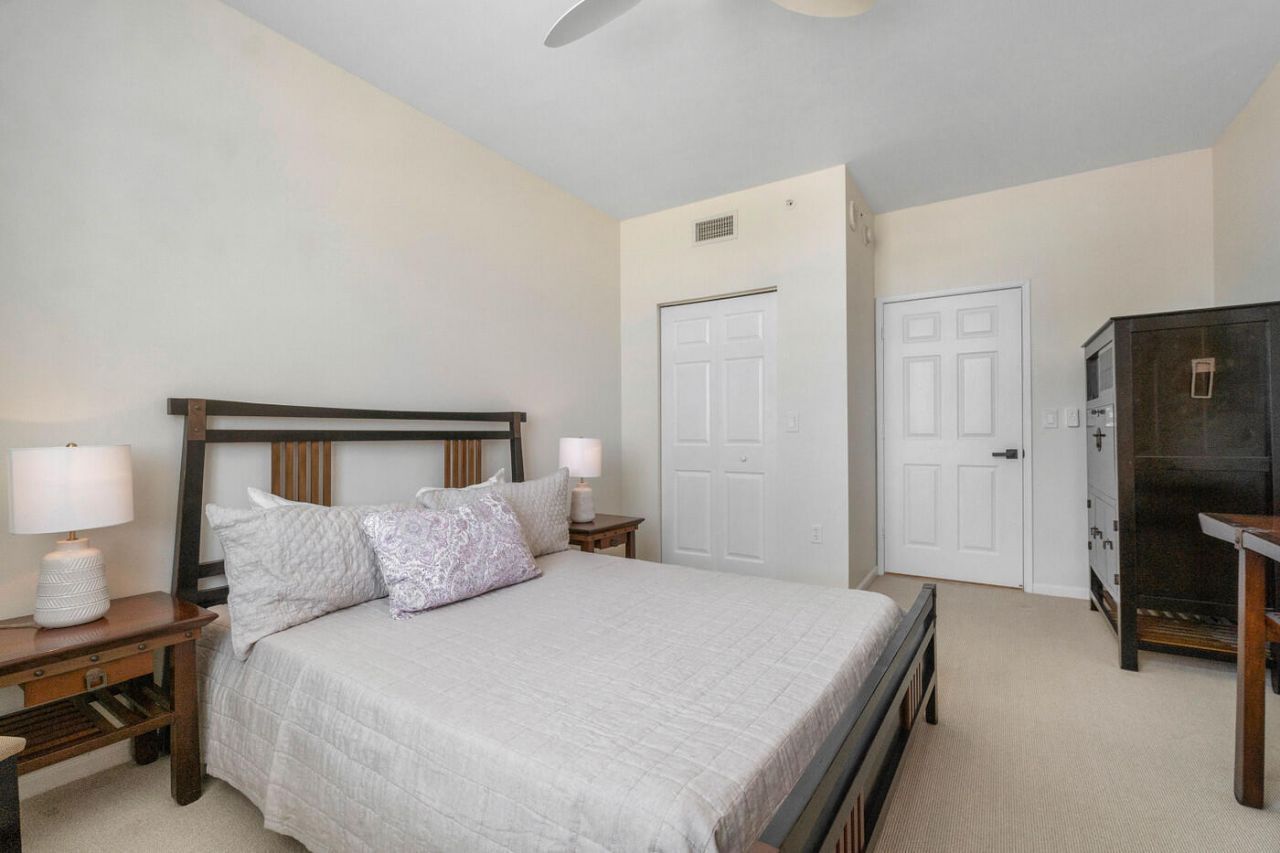 651 Okeechobee Boulevard, Unit 1104, West Palm Beach, FL 33401 Photo