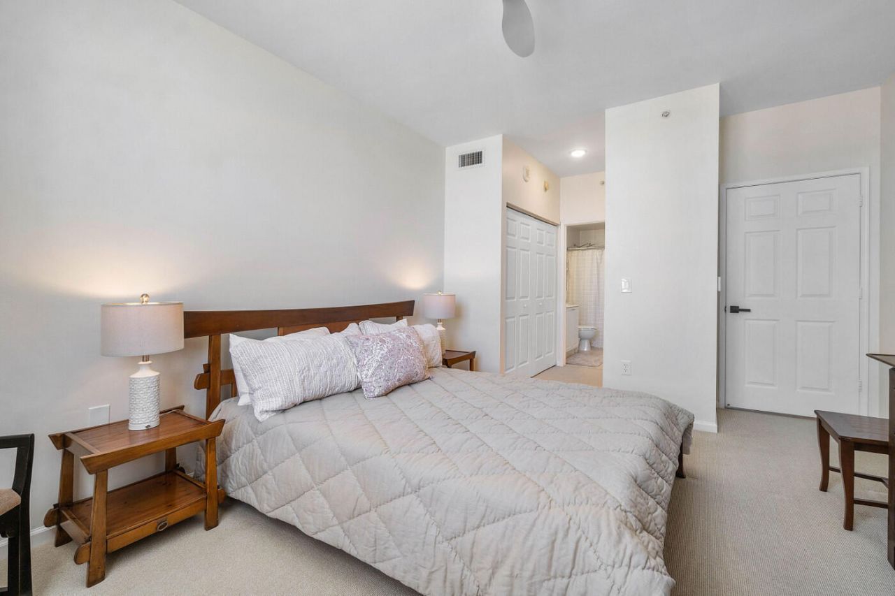 651 Okeechobee Boulevard, Unit 1104, West Palm Beach, FL 33401 Photo