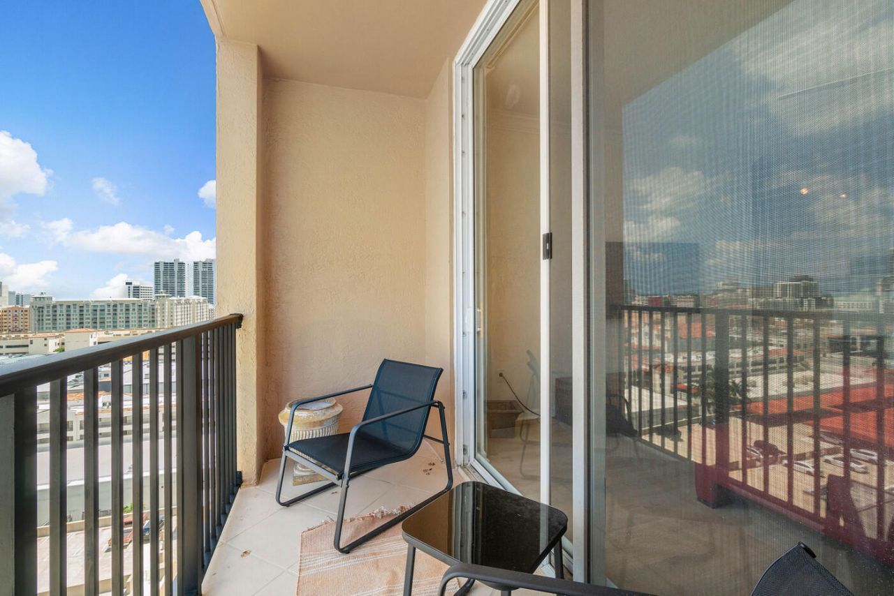 651 Okeechobee Boulevard, Unit 1104, West Palm Beach, FL 33401 Photo