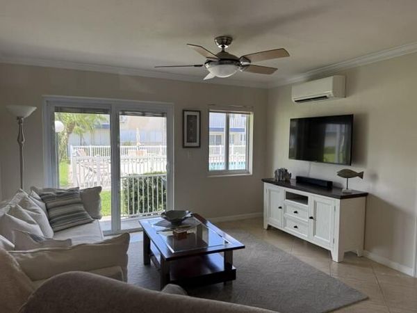 223 S FEDERAL Highway, Unit 17, Dania Beach, FL 33004