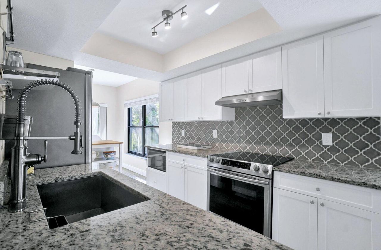11311 Pond View Drive, Unit C101, Wellington, FL 33414 Photo