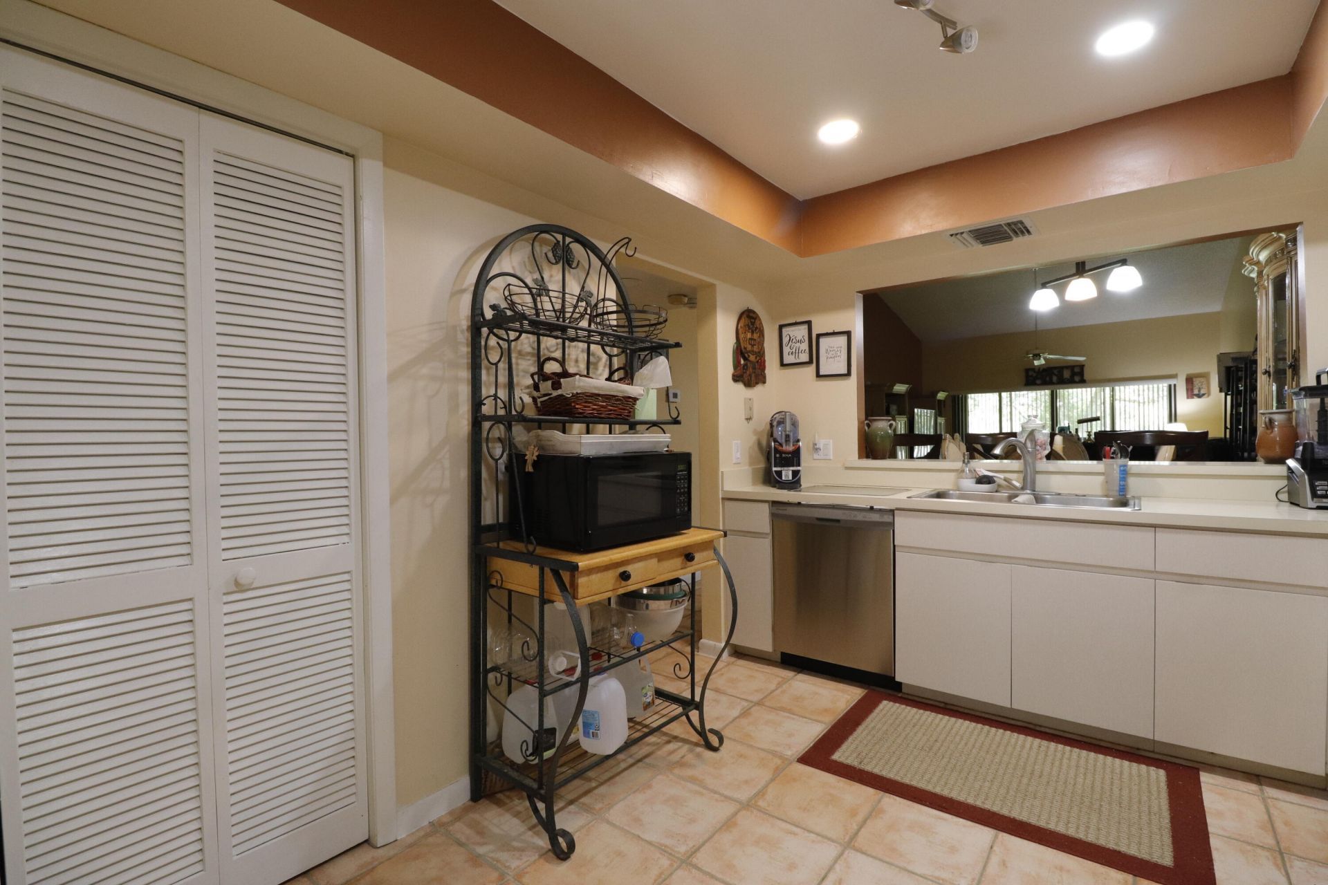 9460 Meadowood Drive, Unit 202, Fort Pierce, FL 34951 Photo