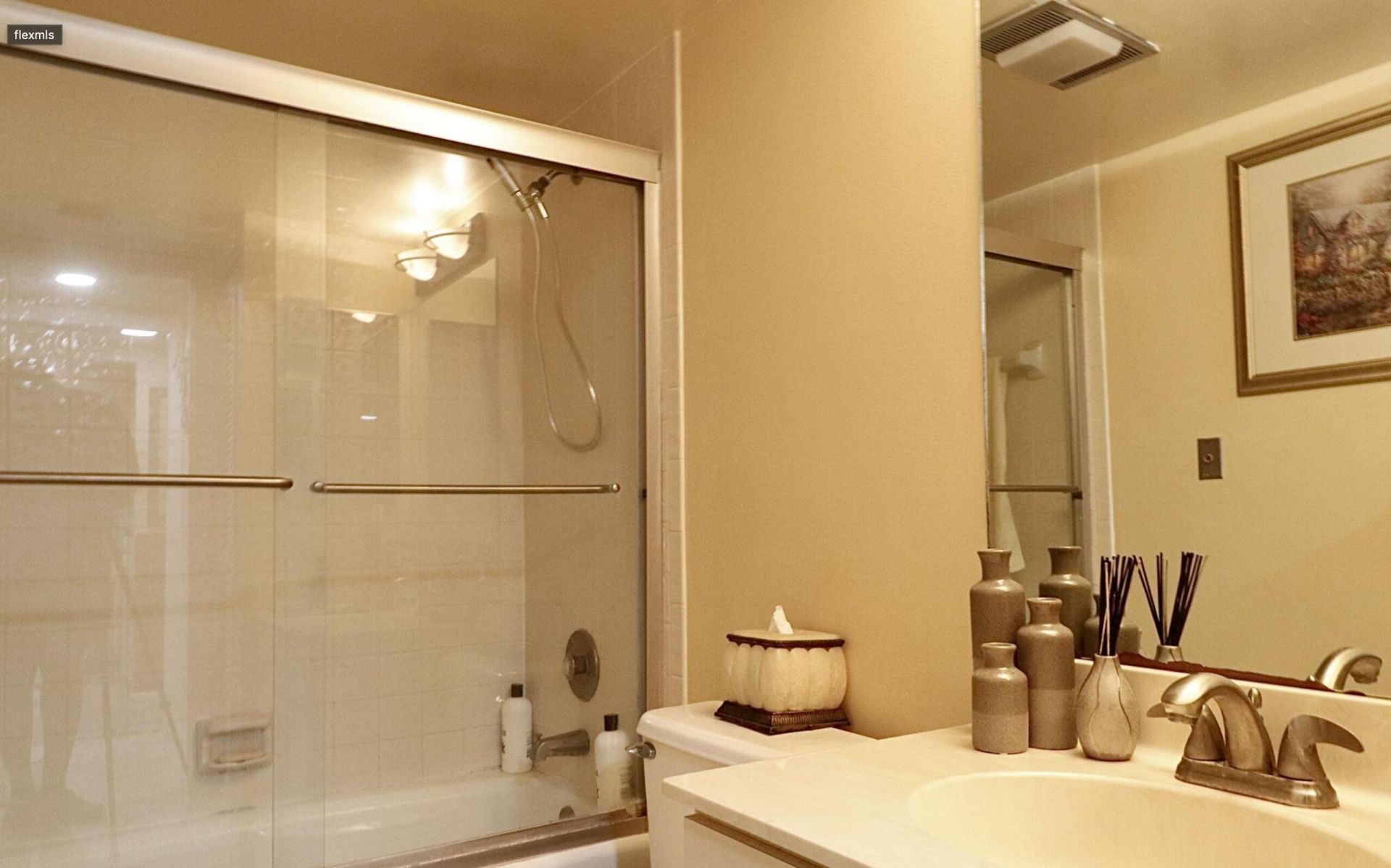 9460 Meadowood Drive, Unit 202, Fort Pierce, FL 34951 Photo