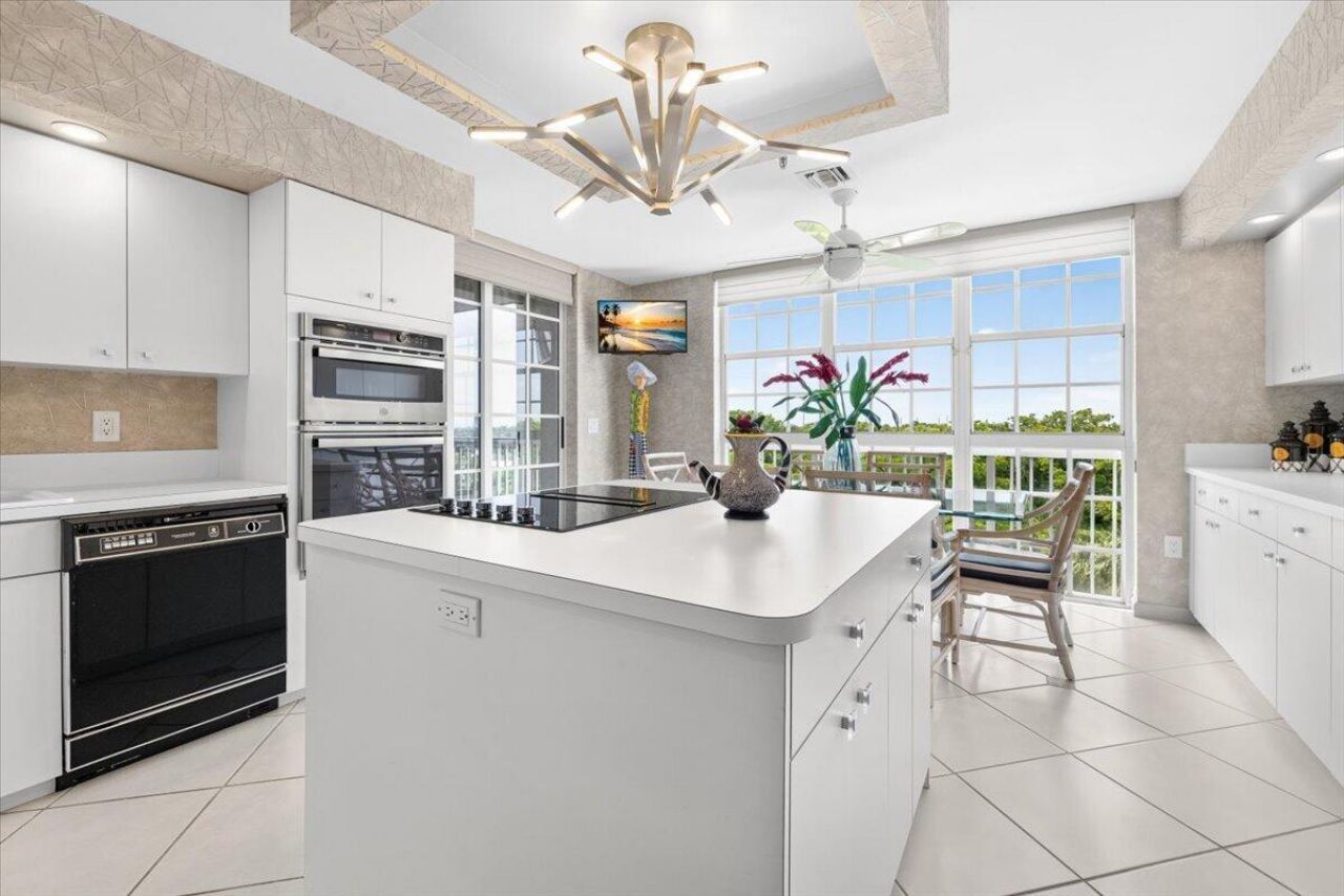 17047 Boca Club Boulevard, Unit 166B, Boca Raton, FL 33487 Photo