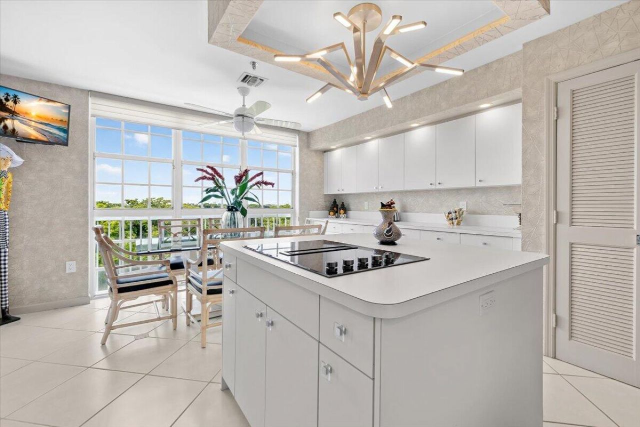 17047 Boca Club Boulevard, Unit 166B, Boca Raton, FL 33487 Photo