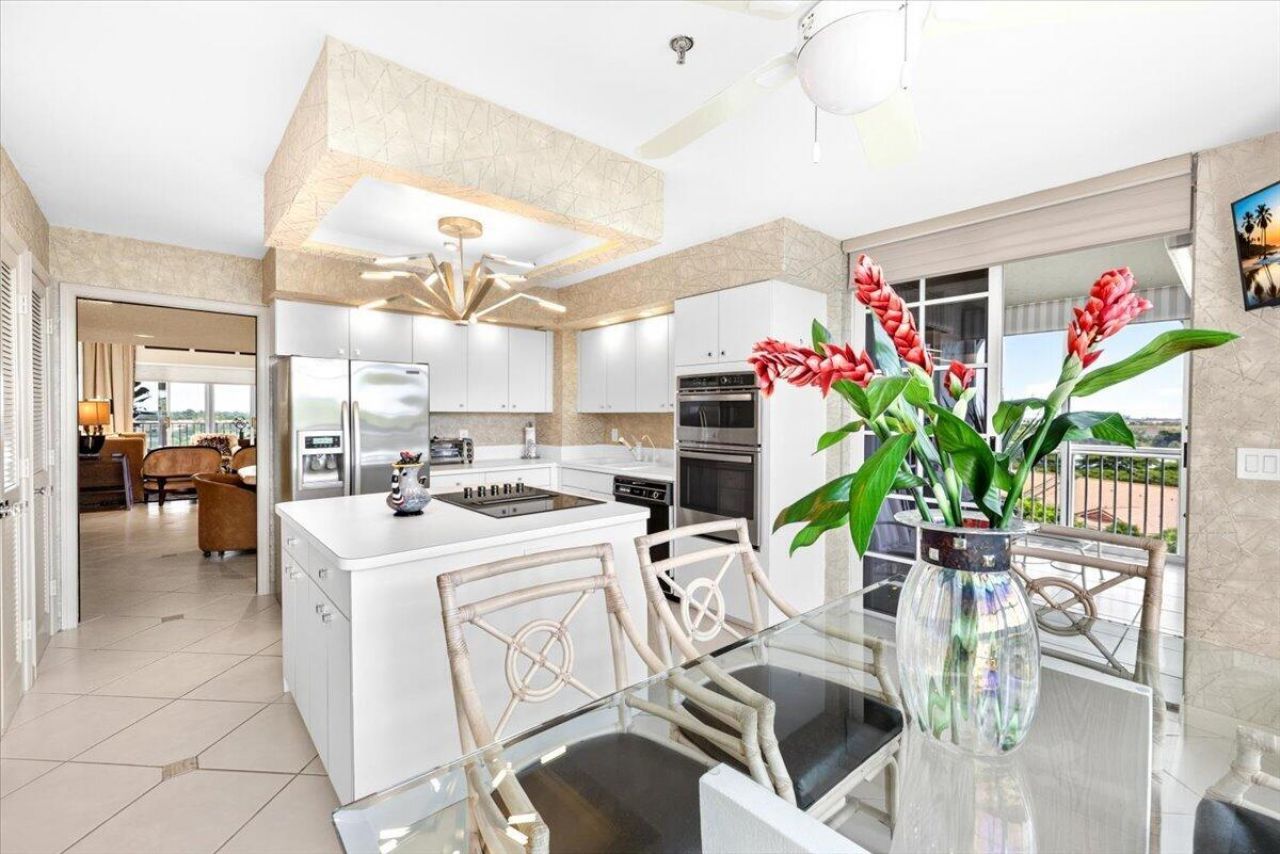17047 Boca Club Boulevard, Unit 166B, Boca Raton, FL 33487 Photo