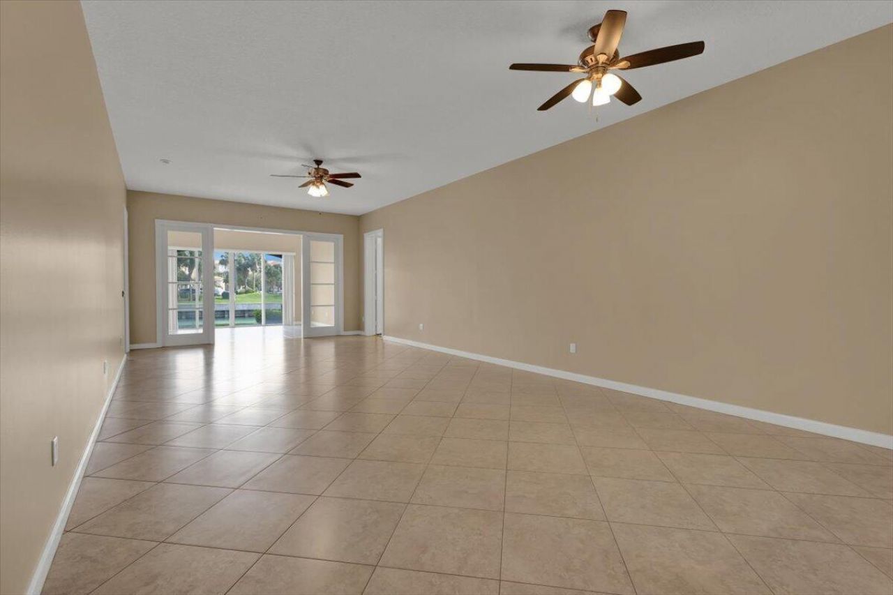 5 Harbour Isle E, Unit 103, Fort Pierce, FL 34949 Photo