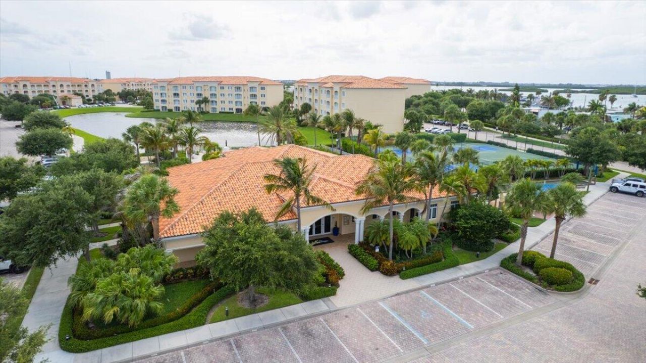5 Harbour Isle E, Unit 103, Fort Pierce, FL 34949 Photo