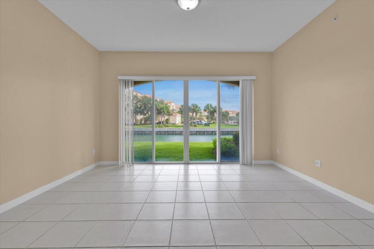 5 Harbour Isle E, Unit 103, Fort Pierce, FL 34949 Photo