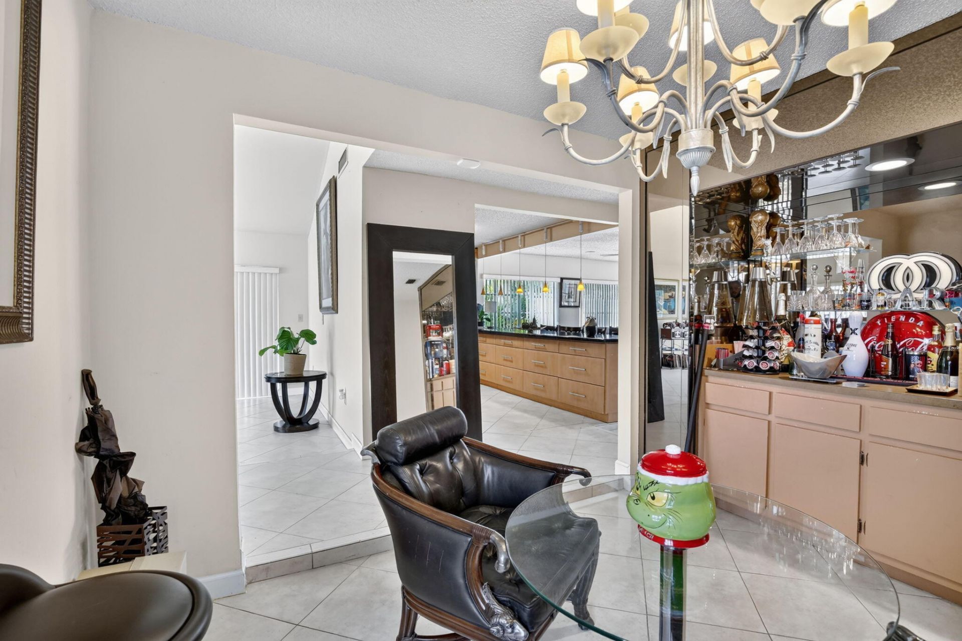 910 NE 205th Street, Miami, FL 33179 Photo